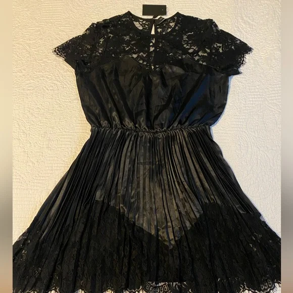 Yas | Dresses | Yas Pleated Lace Dress | Poshmark